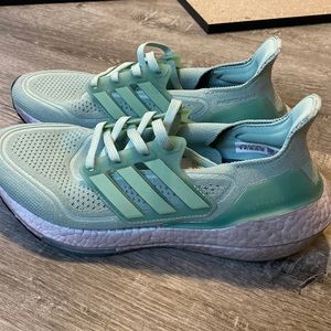 Adidas Ultraboost 21